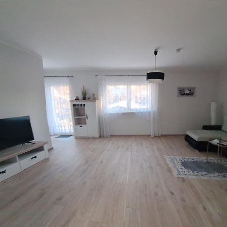 Ferienwohnung Lindenblick Ahrensfelde Bagian luar foto