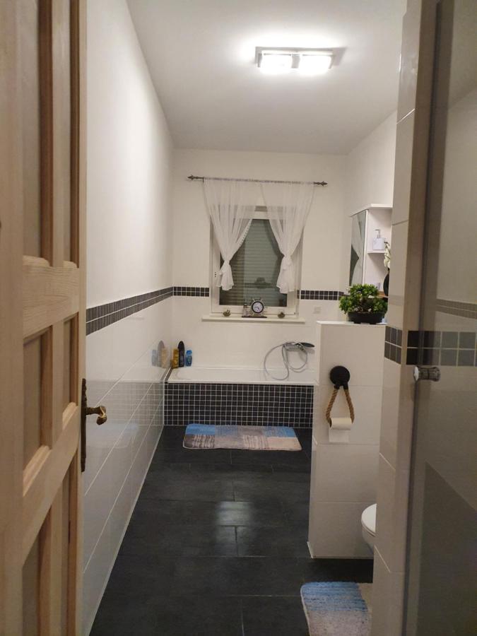 Ferienwohnung Lindenblick Ahrensfelde Bagian luar foto