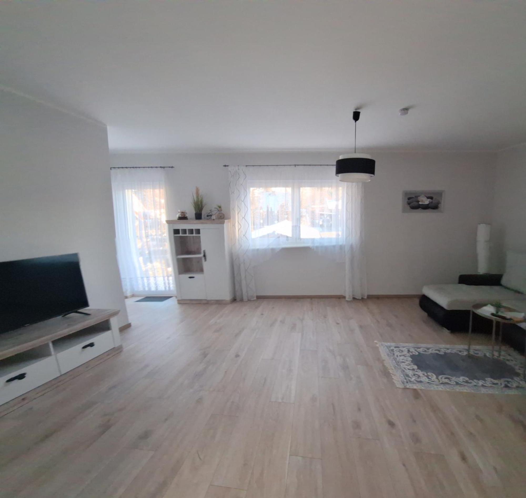 Ferienwohnung Lindenblick Ahrensfelde Bagian luar foto