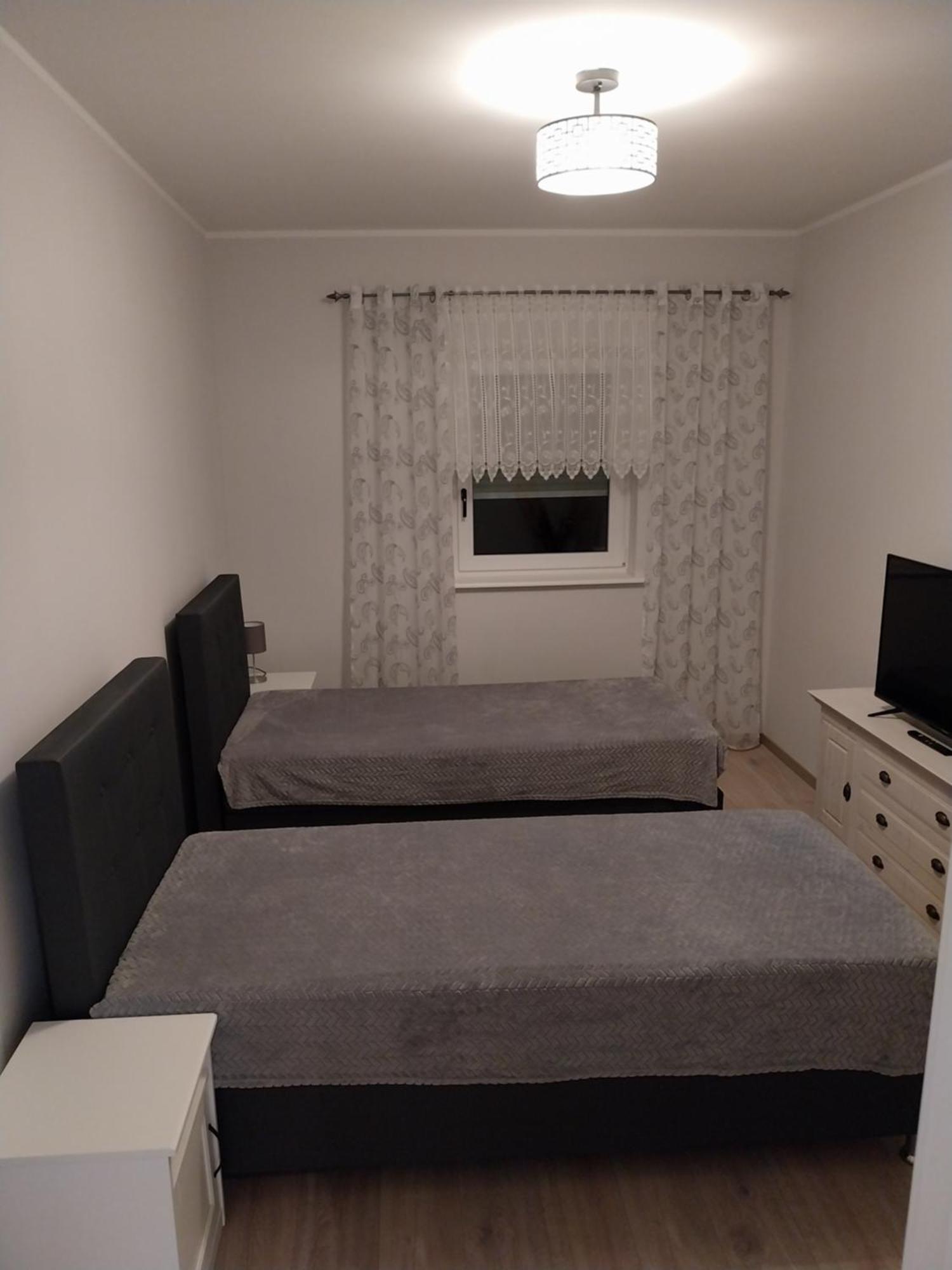 Ferienwohnung Lindenblick Ahrensfelde Bagian luar foto